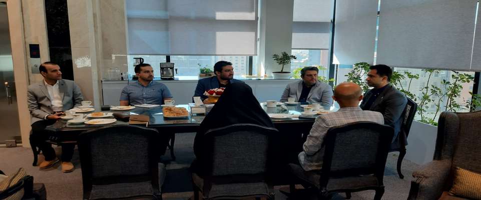 رئیس پارک علم و فناوری خراسان از شرکت دانش‌بنیان تولیدکننده‌ی اپلیکیشن محبوب بادصبا بازدید کرد
