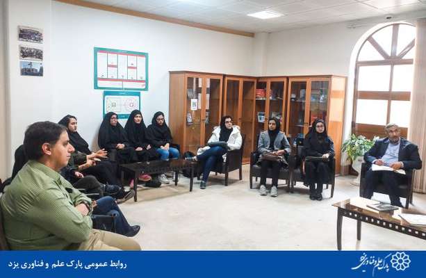 گزارش تصویری بازدید دانشجویان دانشگاه علوم پزشکی شهید صدوقی از پارک علم و فناوری یزد