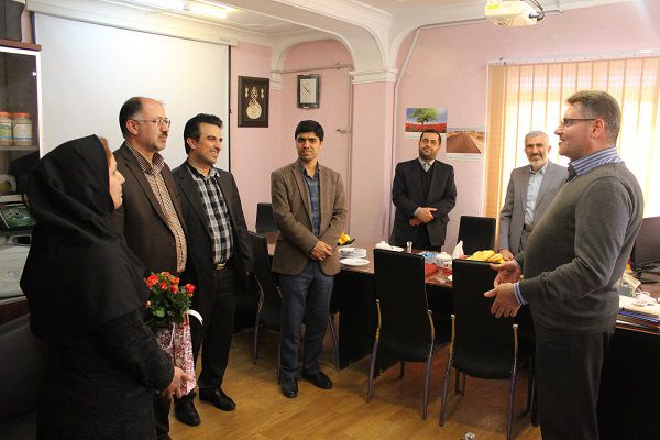 مراسم تجلیل از همکار بازنشسته، سرکار خانم طاهره کرد سوادکوه برگزار شد