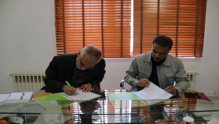 پارک علم و فناوری استان قم و پارک علم و فناوری دانشگاه تهران تفاهم نامه همکاری امضا کردند