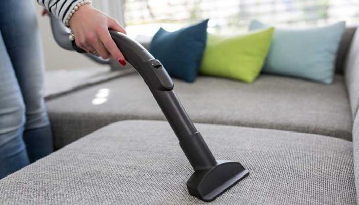 چگونه مبل ها را با بخارشوی خانگی تمیز کنیم؟