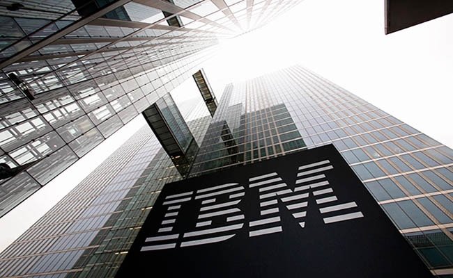 استراتژی کسب درآمد IBM با کاهش کارکنان